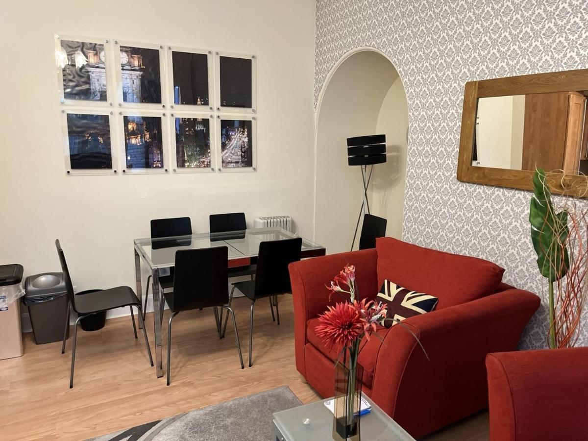 Royal Mile Mansions 2 Bedroom - Edinburgh City Centre 外观 照片